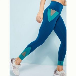 Beyond yoga large high waisted leggings